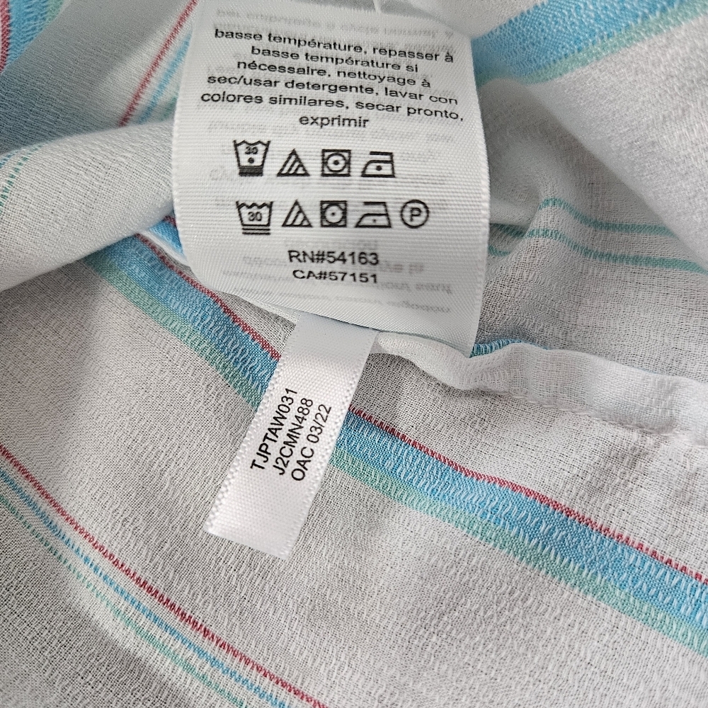 Tommy Hilfiger Boy's Button down - Picture 8 of 8